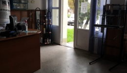 Spatiu comercial in Simeria,  90mp